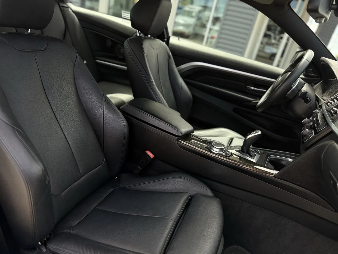 BMW 4 Series photo 12