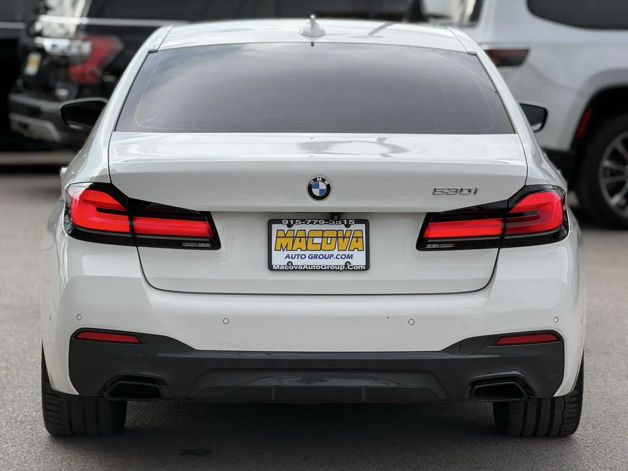 BMW 5 Series photo 6