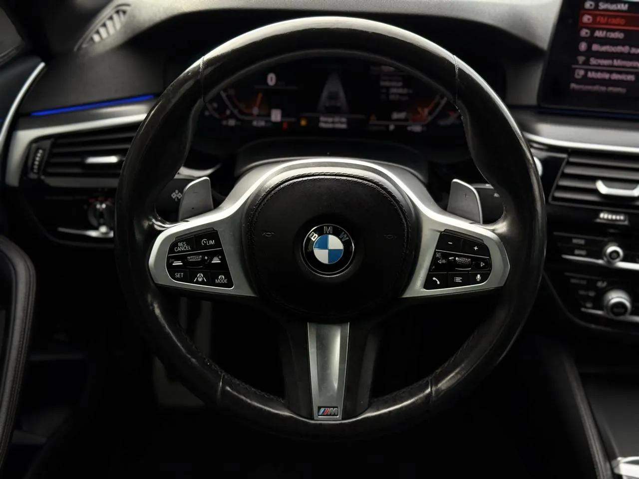 BMW 5 Series photo 17