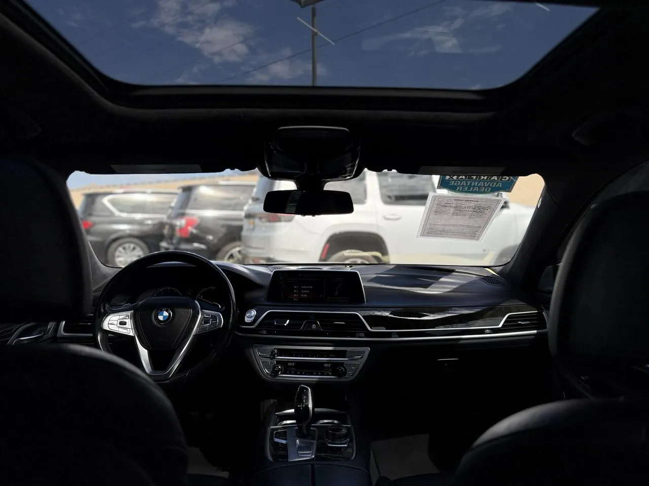 BMW 7 Series photo 17