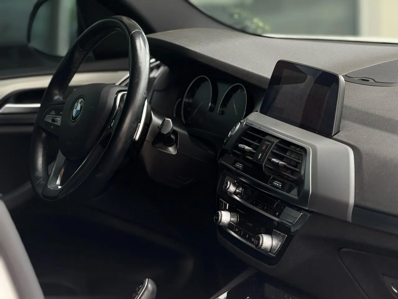 BMW X3 photo 12
