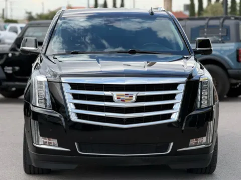 Another view of 2020 Cadillac Escalade Luxury for sale in El Paso, TX at Macova Auto Group Inc.