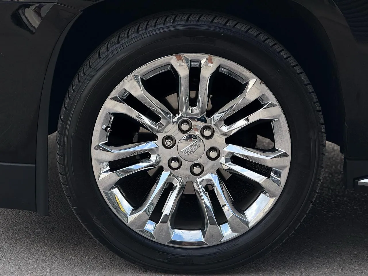 Cadillac Escalade photo 8