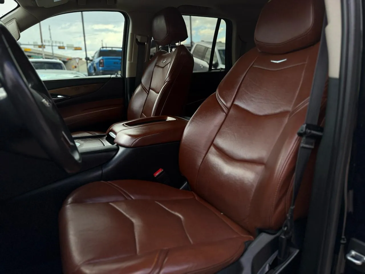 Cadillac Escalade photo 10