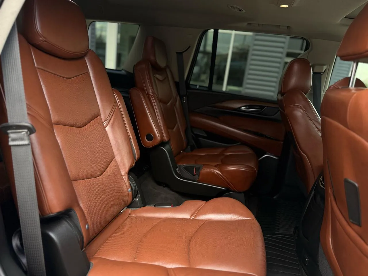 Cadillac Escalade photo 16