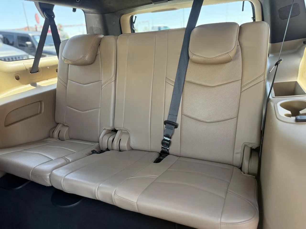 Cadillac Escalade ESV photo 10