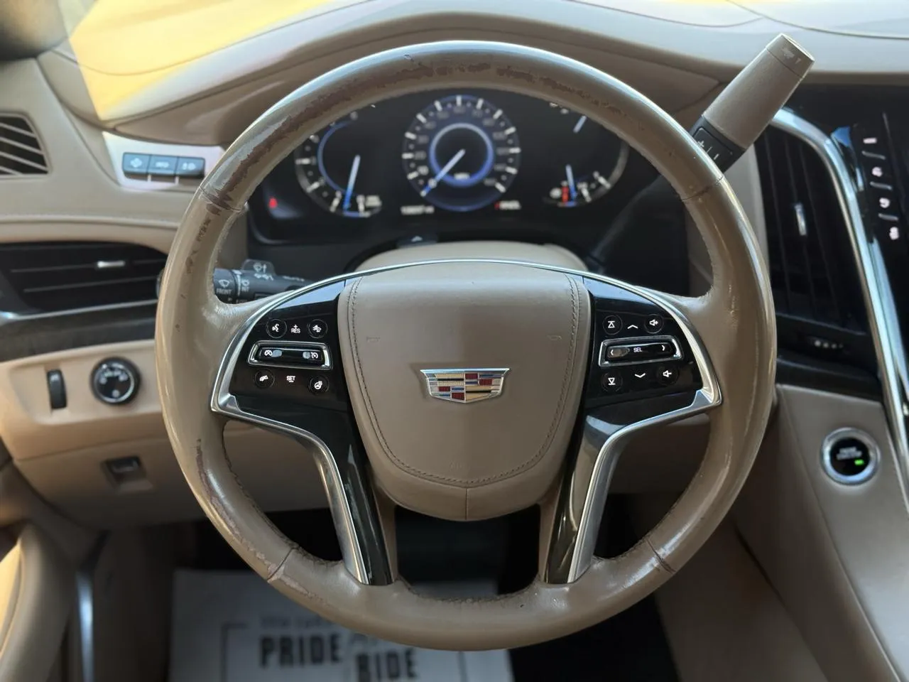 Cadillac Escalade ESV photo 17