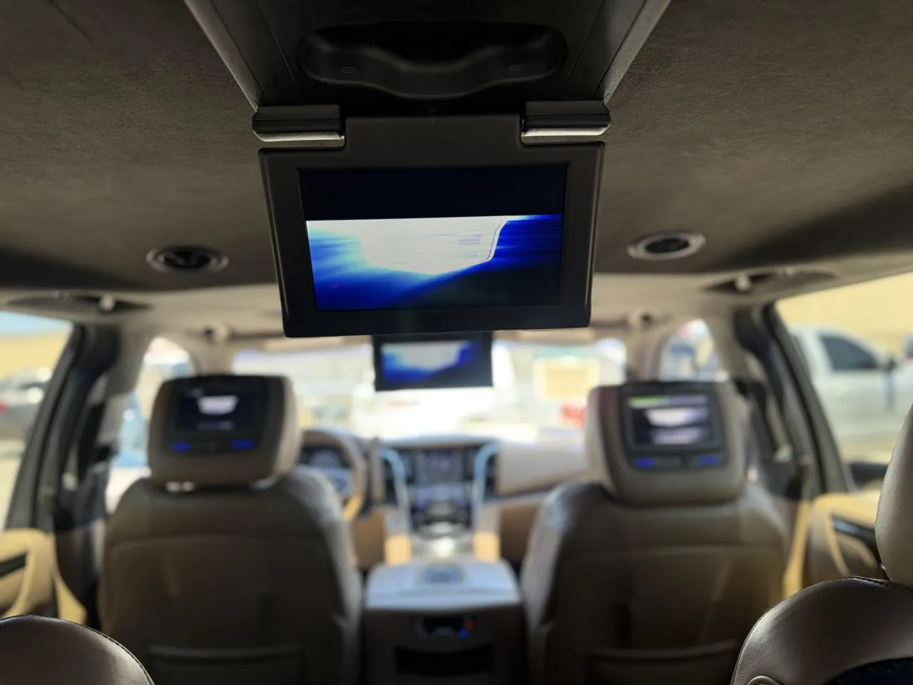Cadillac Escalade ESV photo 19