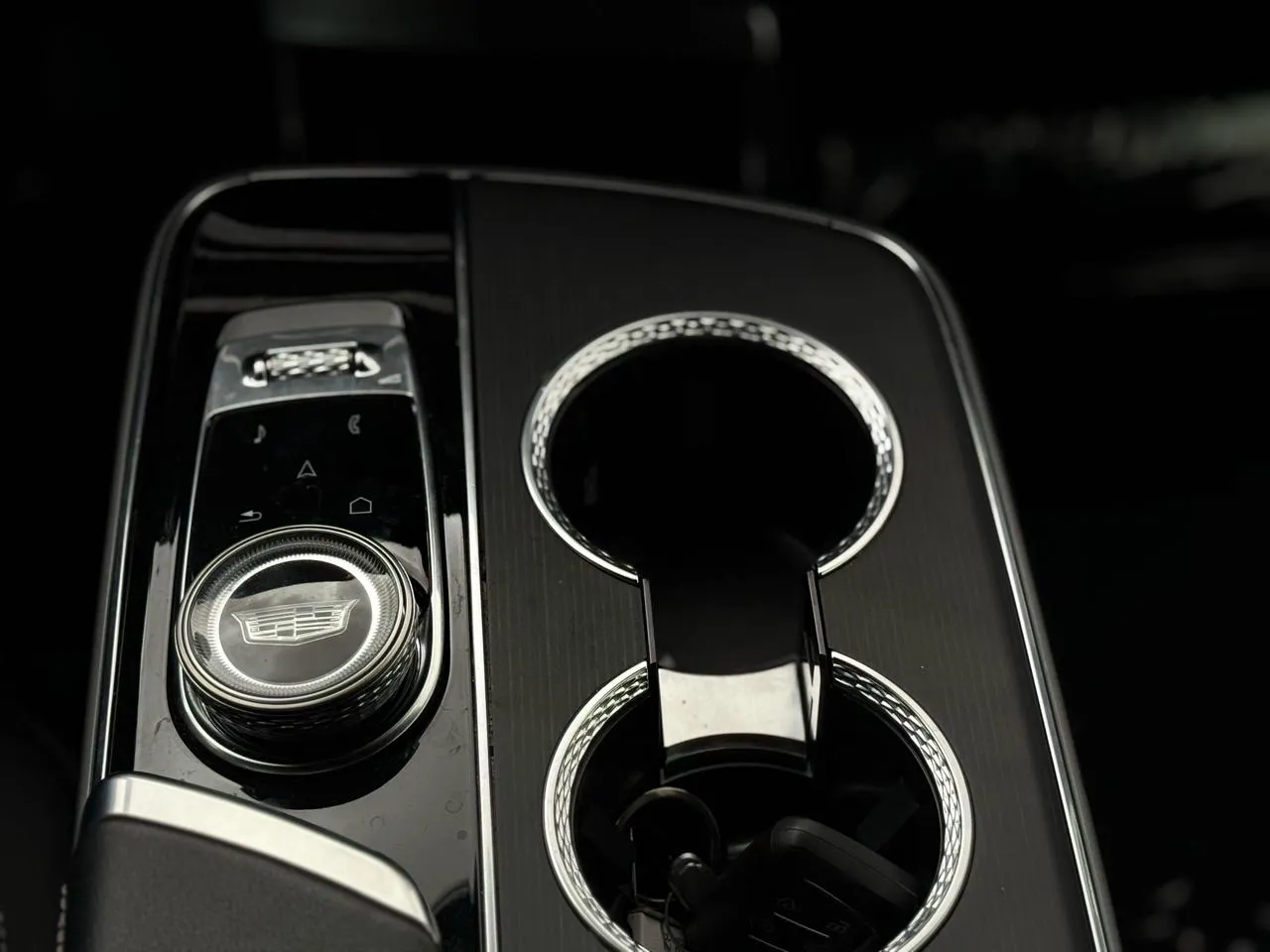 Cadillac Lyriq photo 19