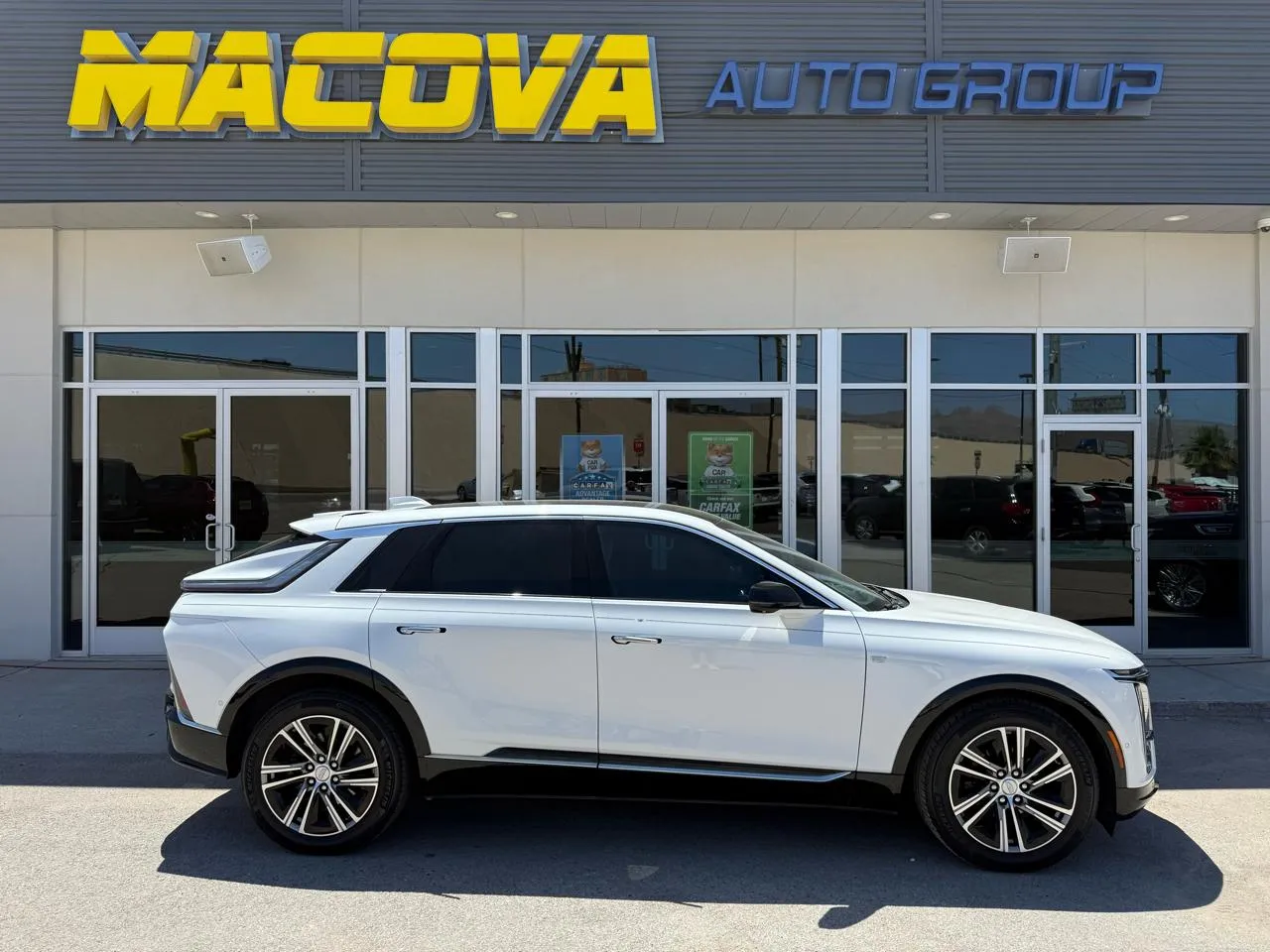 White 2024 Cadillac Lyriq Luxury 1 for sale in El Paso, TX