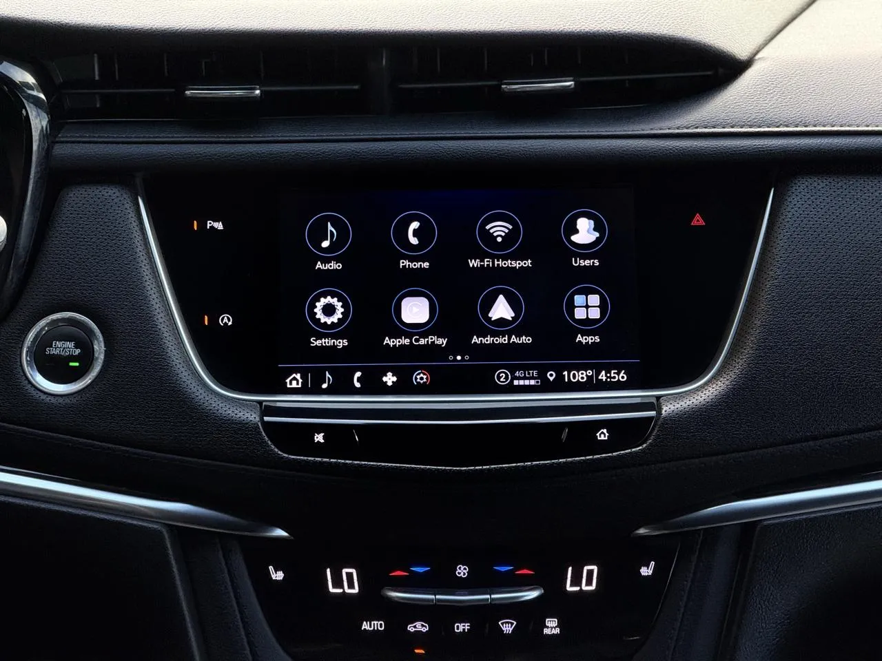 Cadillac XT5 photo 16