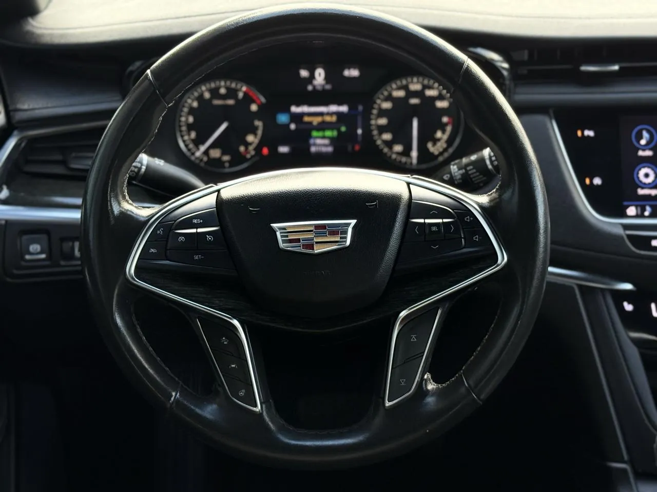 Cadillac XT5 photo 17