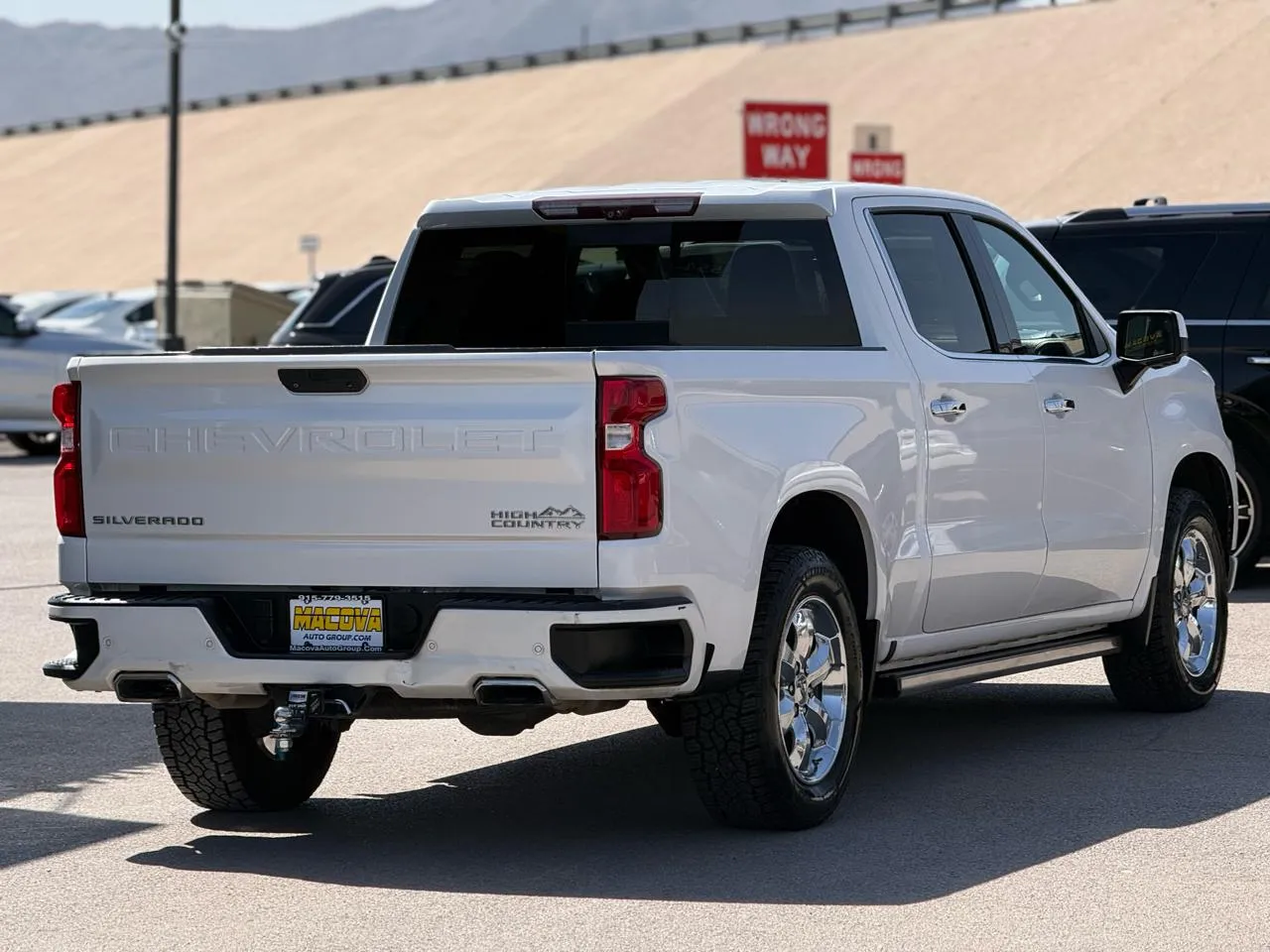 Chevrolet Silverado photo 7