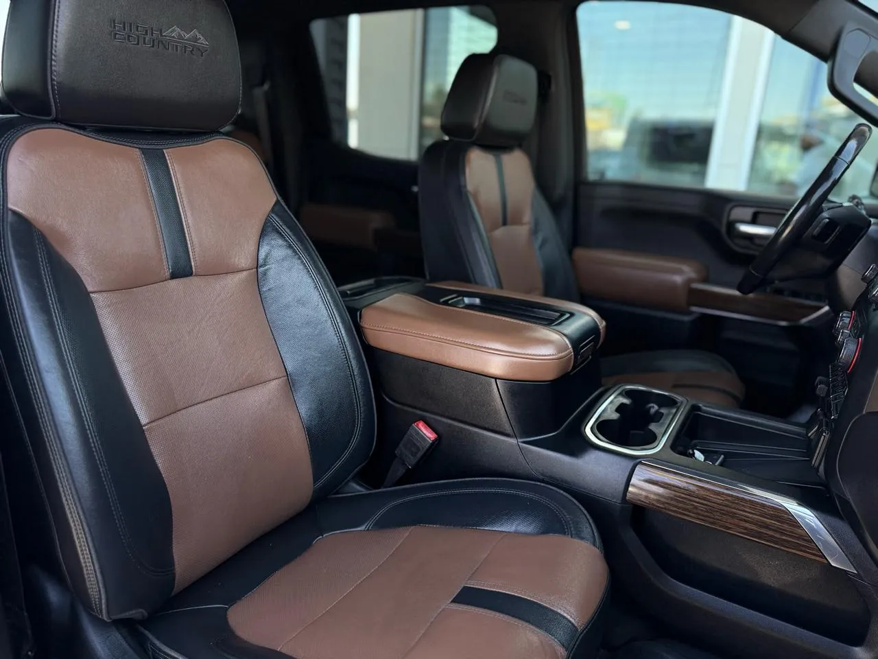 Chevrolet Silverado photo 13