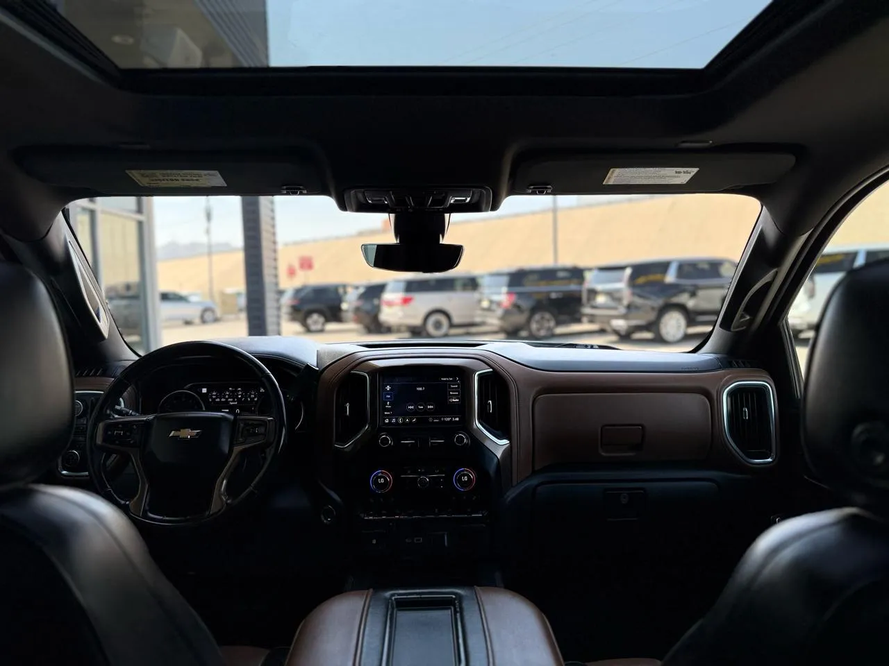 Chevrolet Silverado photo 18