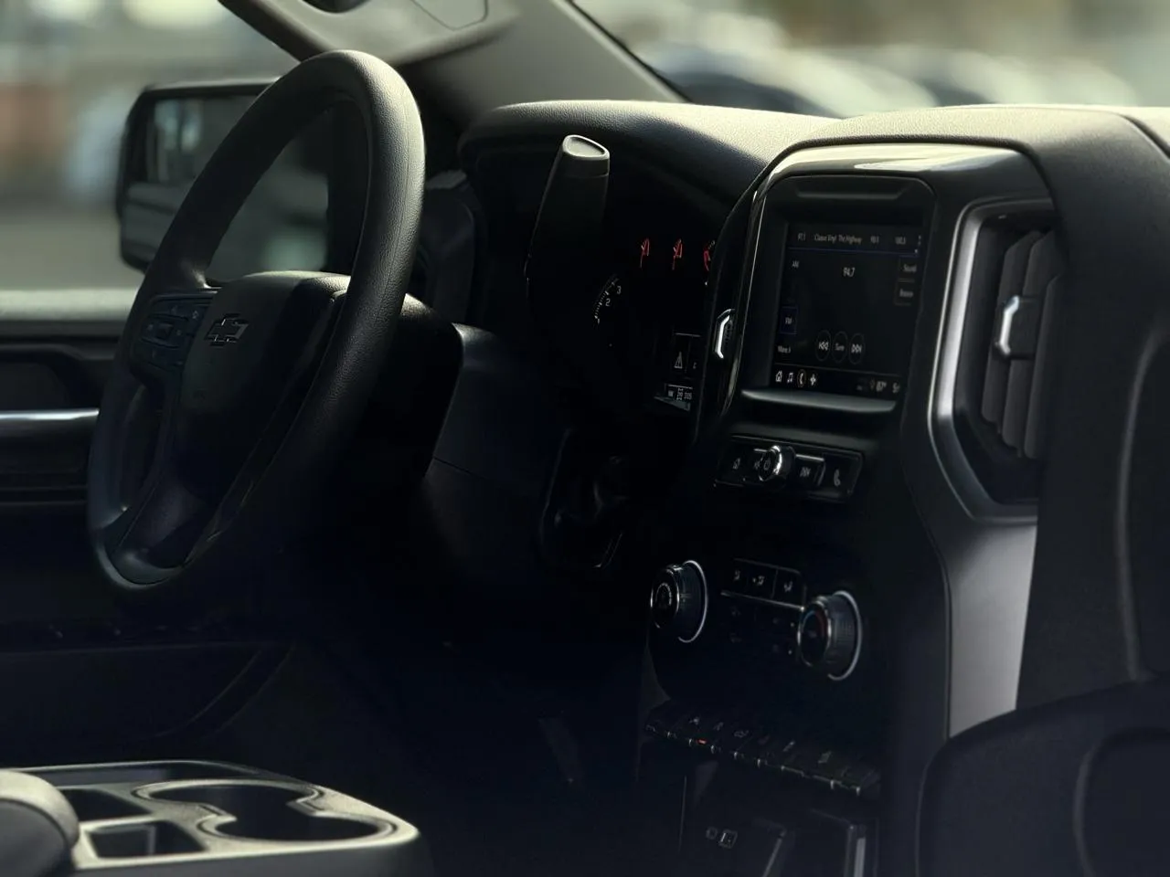 Chevrolet Silverado photo 11