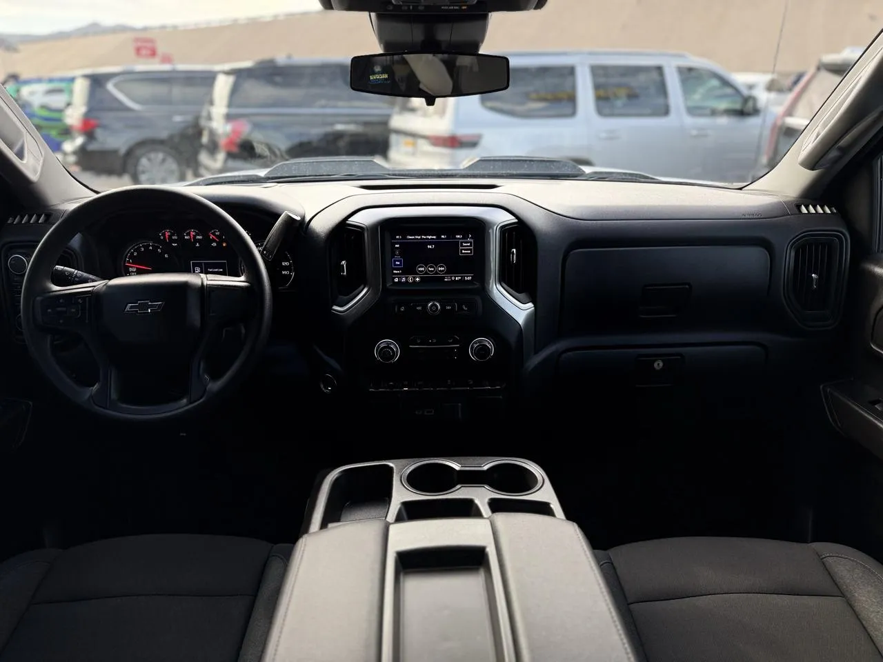 Chevrolet Silverado photo 16