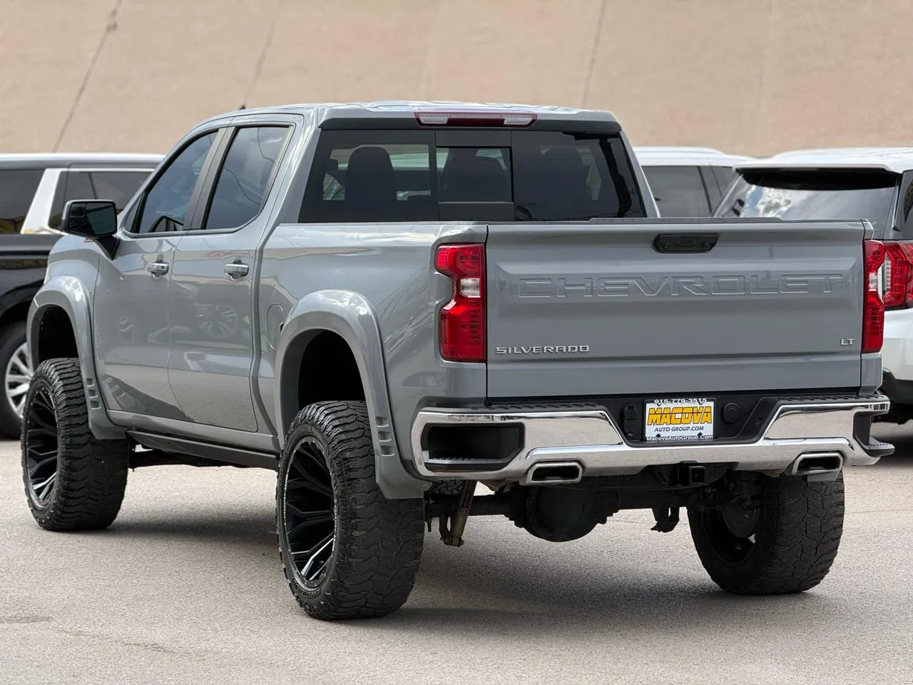Chevrolet Silverado photo 6