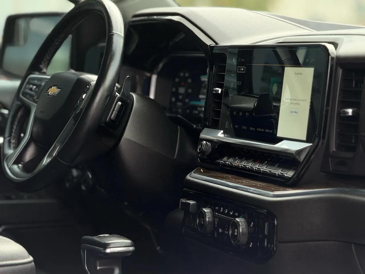 Chevrolet Silverado photo 13