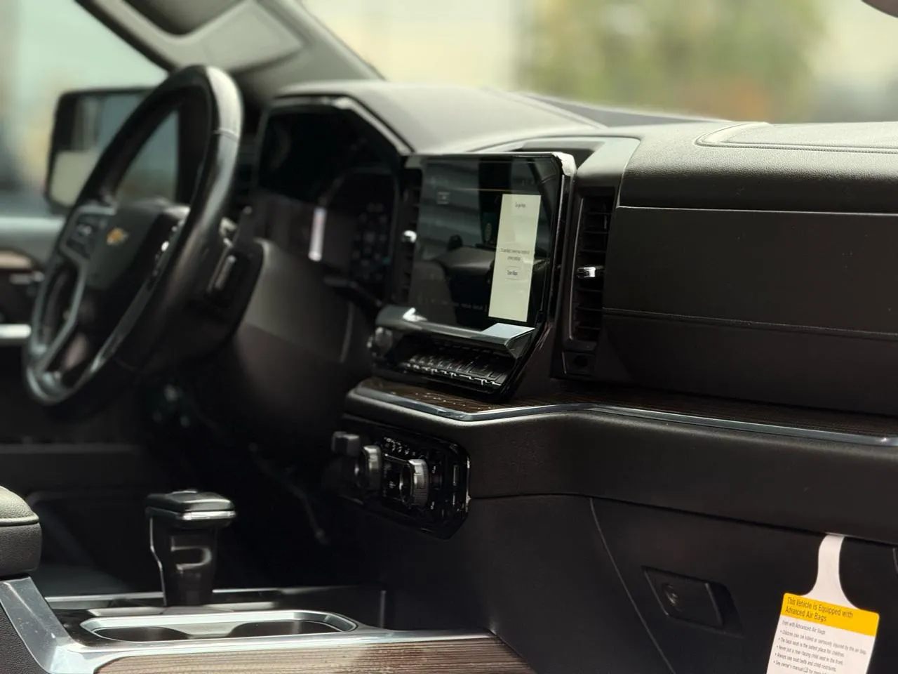 Chevrolet Silverado photo 14
