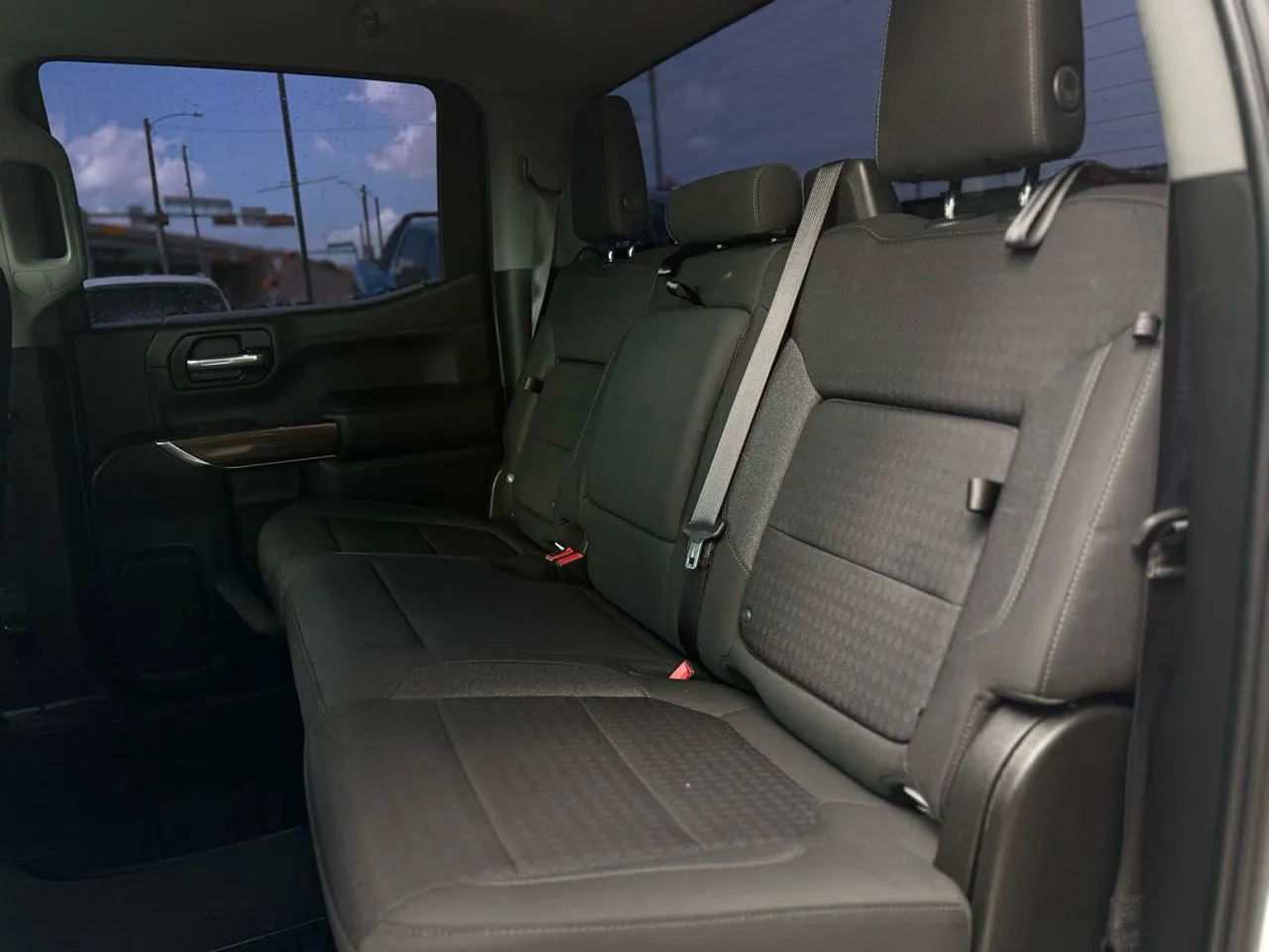 Chevrolet Silverado photo 12