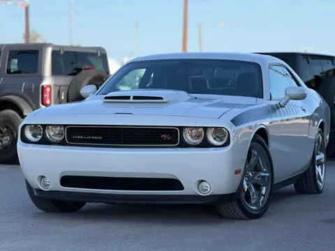 More photos of 2013 Dodge Challenger at Macova Auto Group Inc., TX