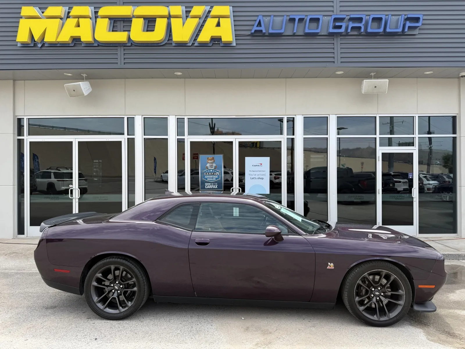 Dodge Challenger