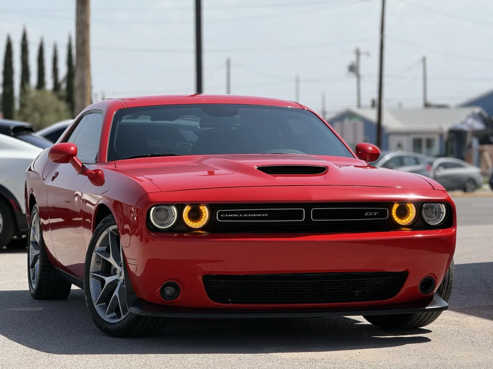 Dodge Challenger photo 2