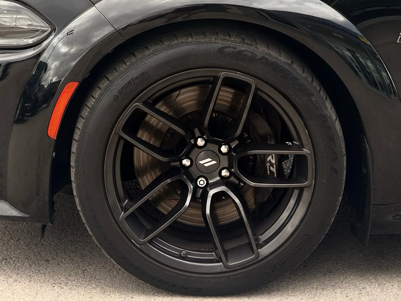 Dodge Charger photo 8