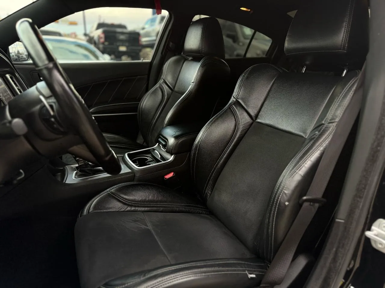 Dodge Charger photo 10