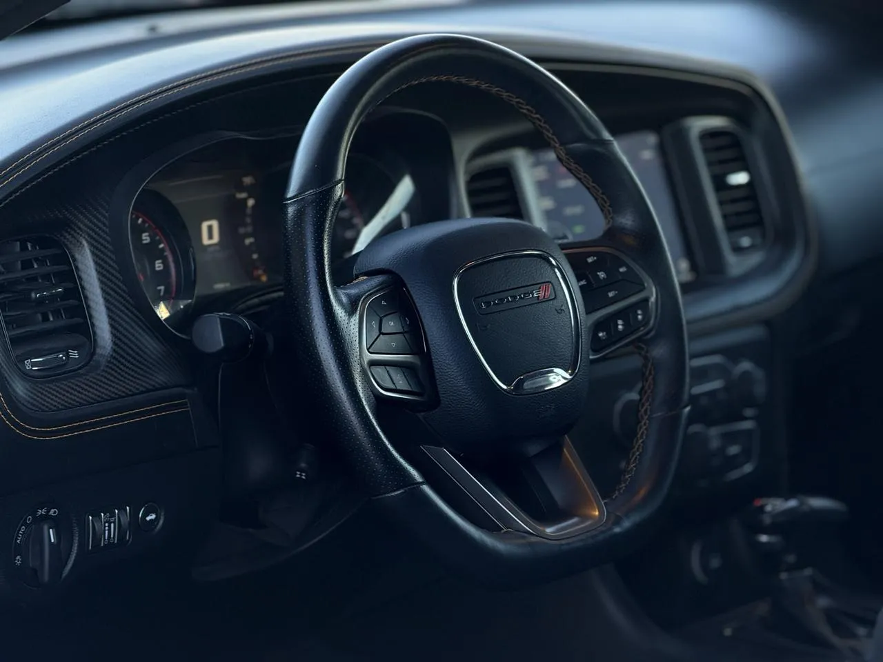 Dodge Charger photo 10