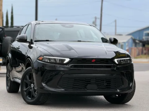 Photos of 2024 Dodge Hornet R/T Plus for sale in El Paso, TX at Macova Auto Group Inc.