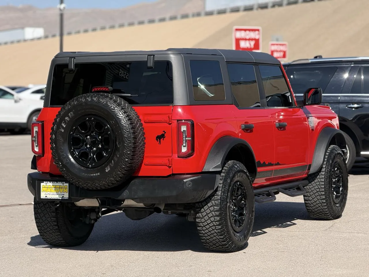 Ford Bronco photo 7