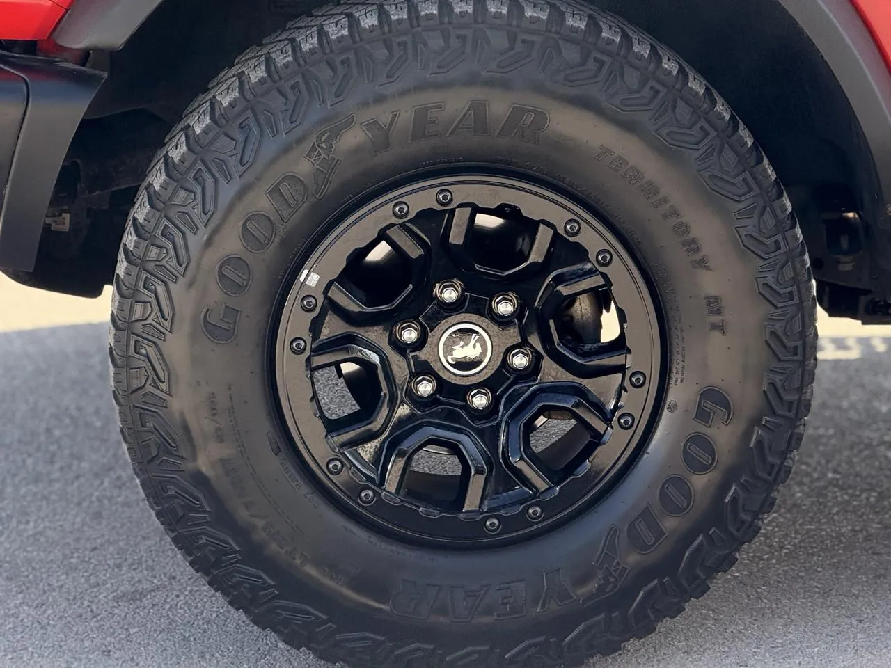 Ford Bronco photo 8
