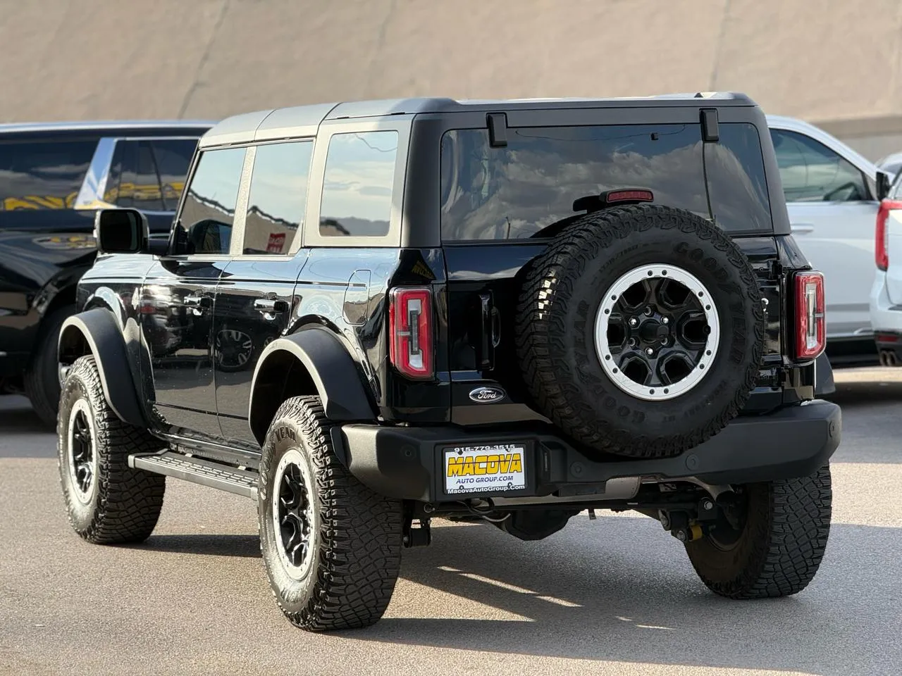 Ford Bronco photo 5
