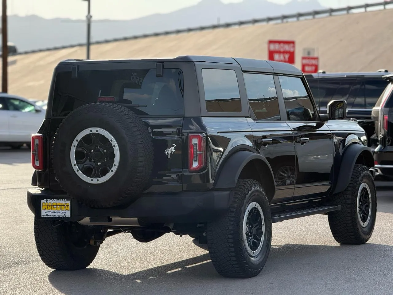 Ford Bronco photo 7