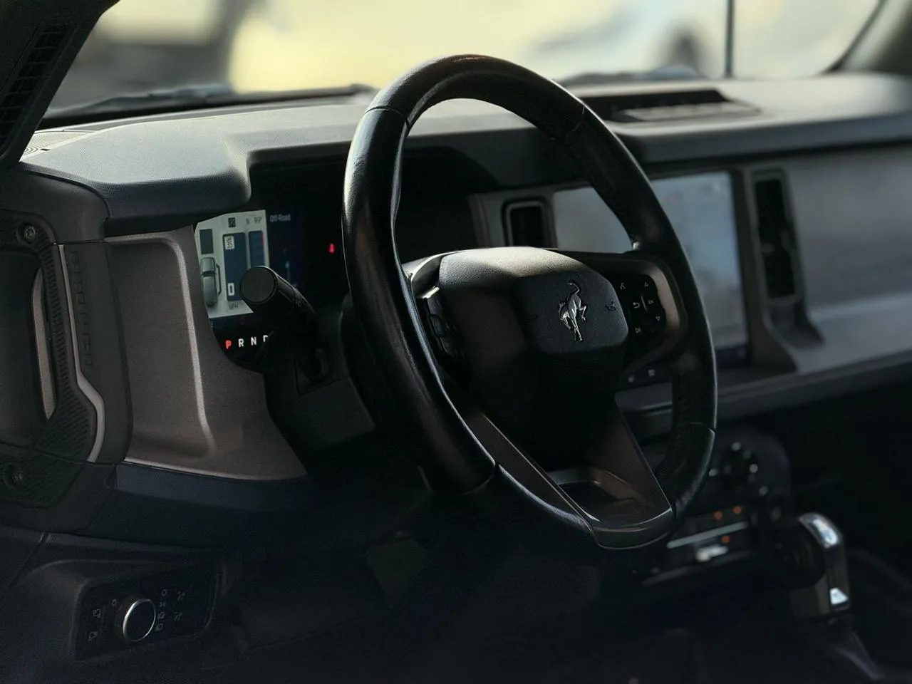Ford Bronco photo 9