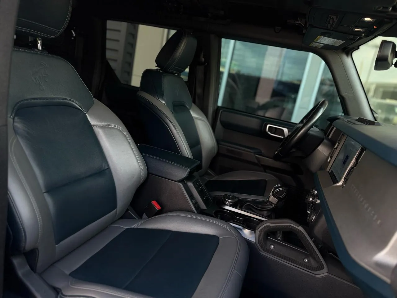 Ford Bronco photo 14