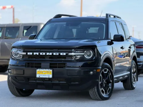 More photos of 2022 Ford Bronco Sport Outer Banks at Macova Auto Group Inc., TX