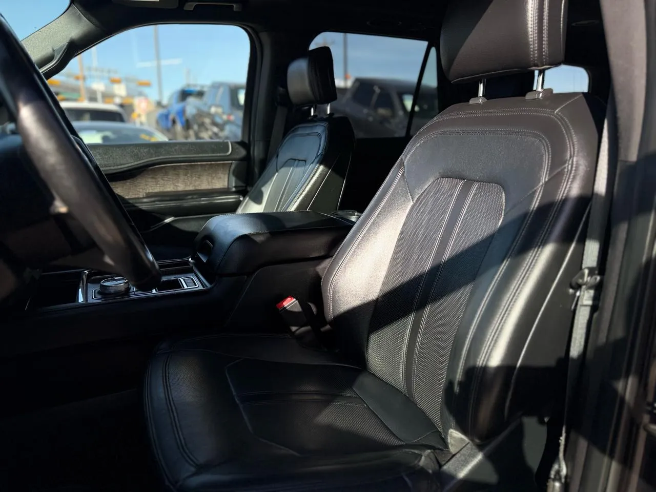 Ford Expedition photo 9