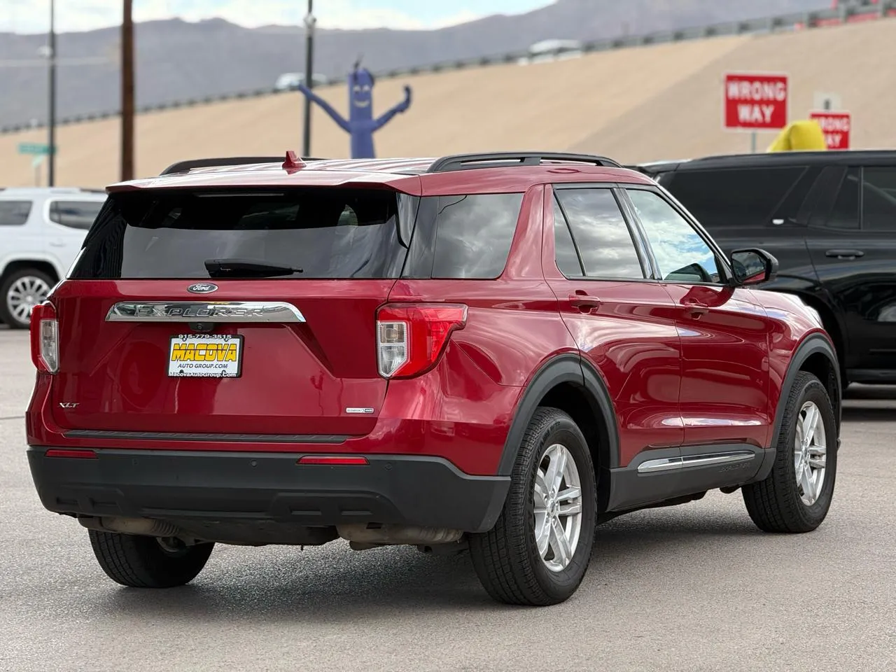 Ford Explorer photo 7
