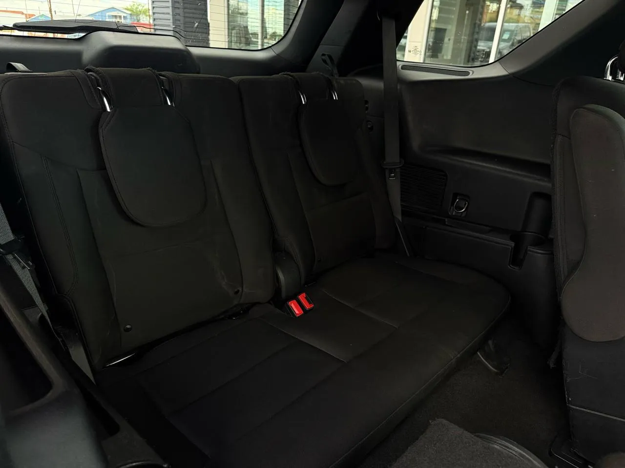 Ford Explorer photo 16
