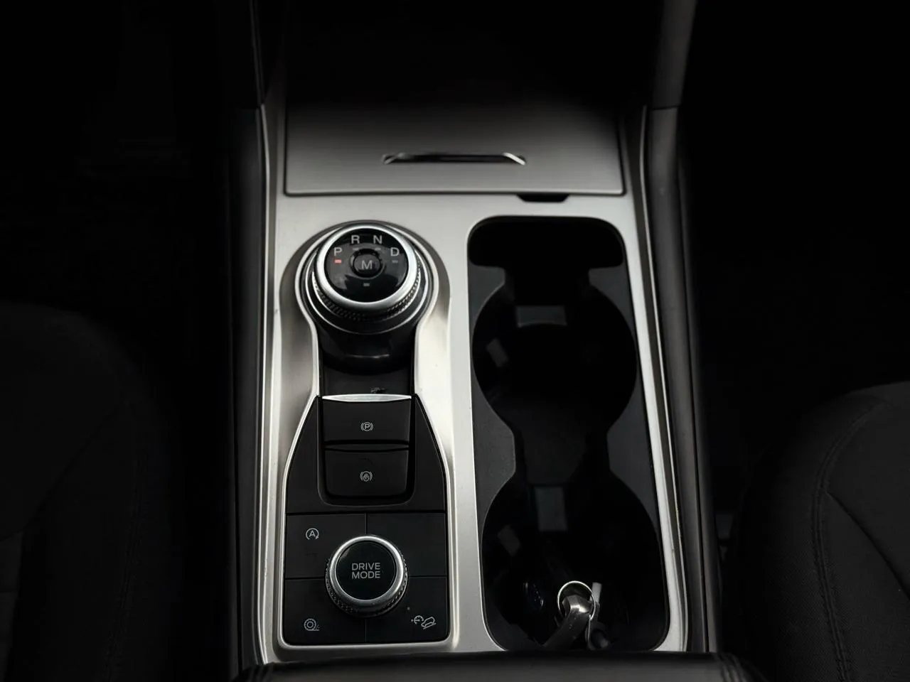 Ford Explorer photo 20