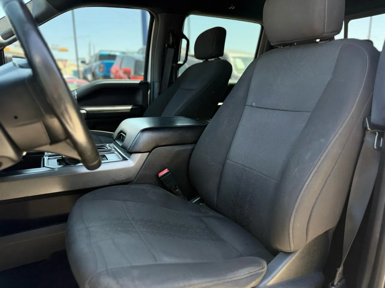 Ford F-150 photo 10