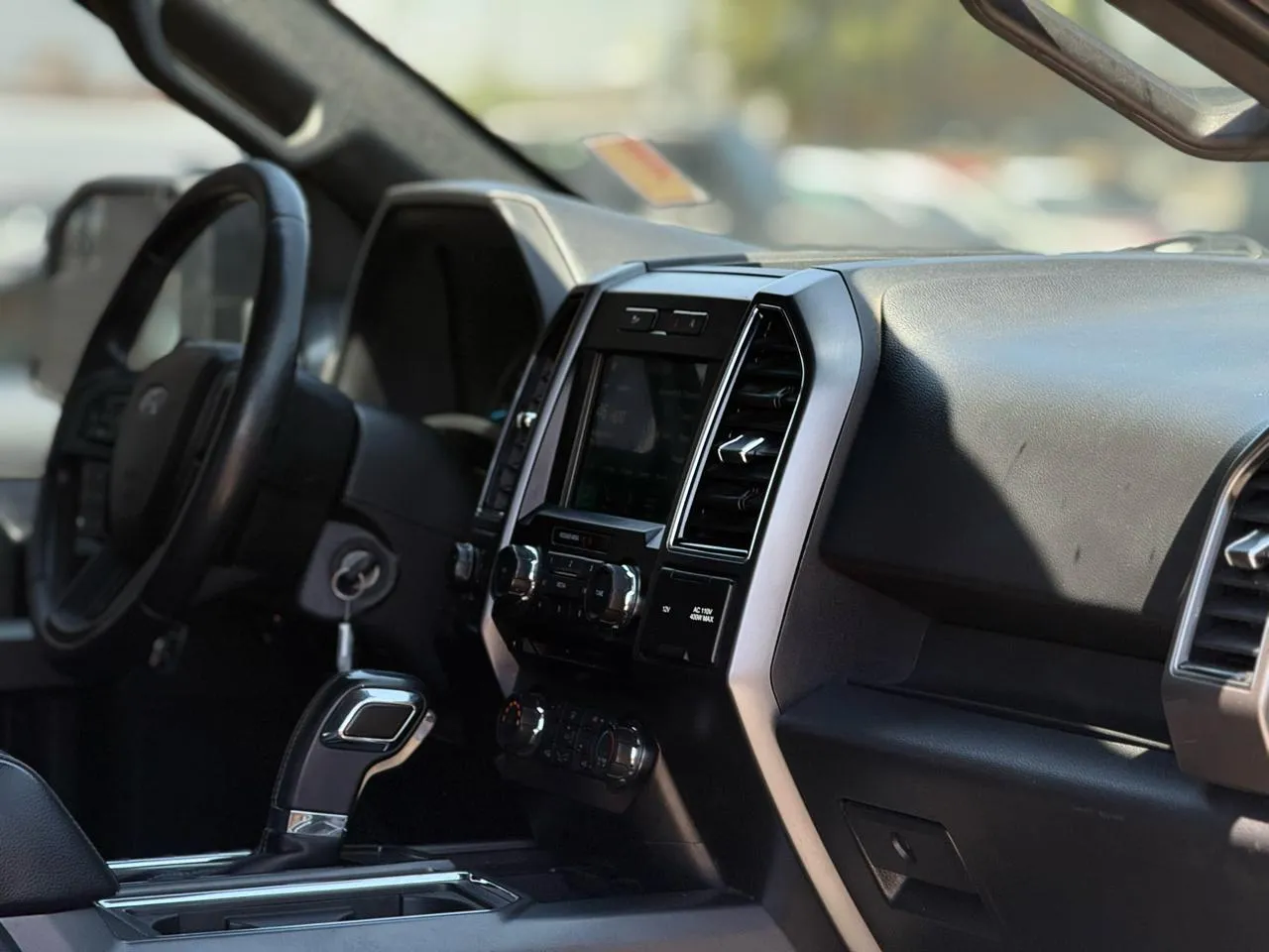 Ford F-150 photo 13