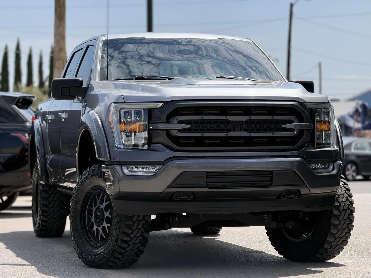 Ford F-150 photo 2
