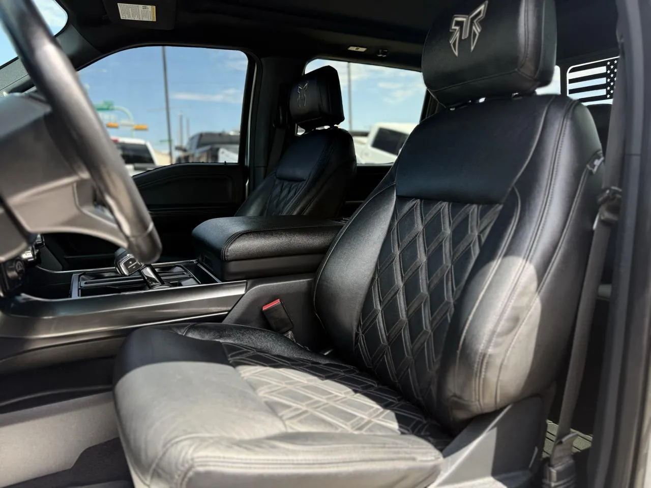 Ford F-150 photo 9