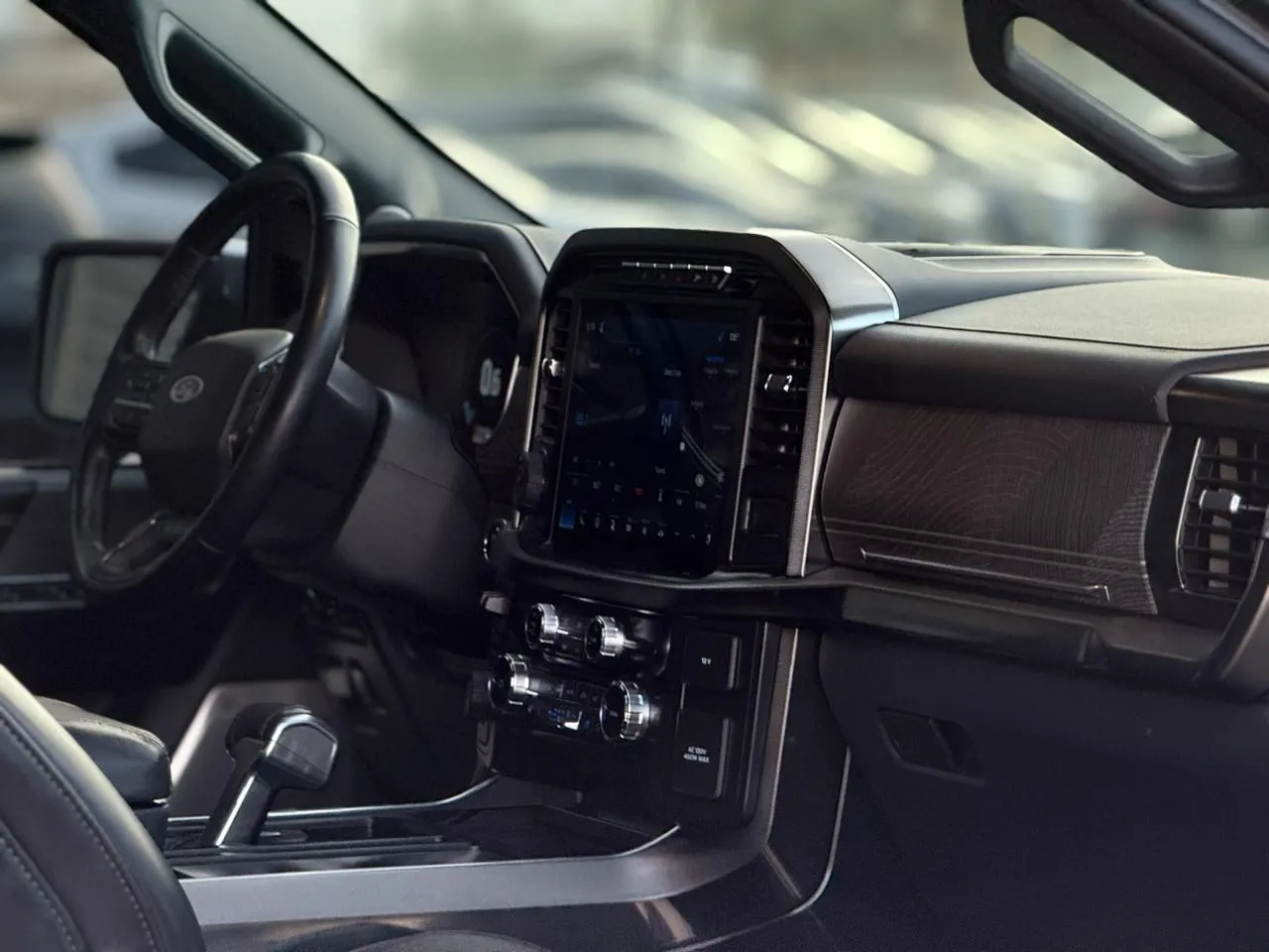 Ford F-150 photo 12