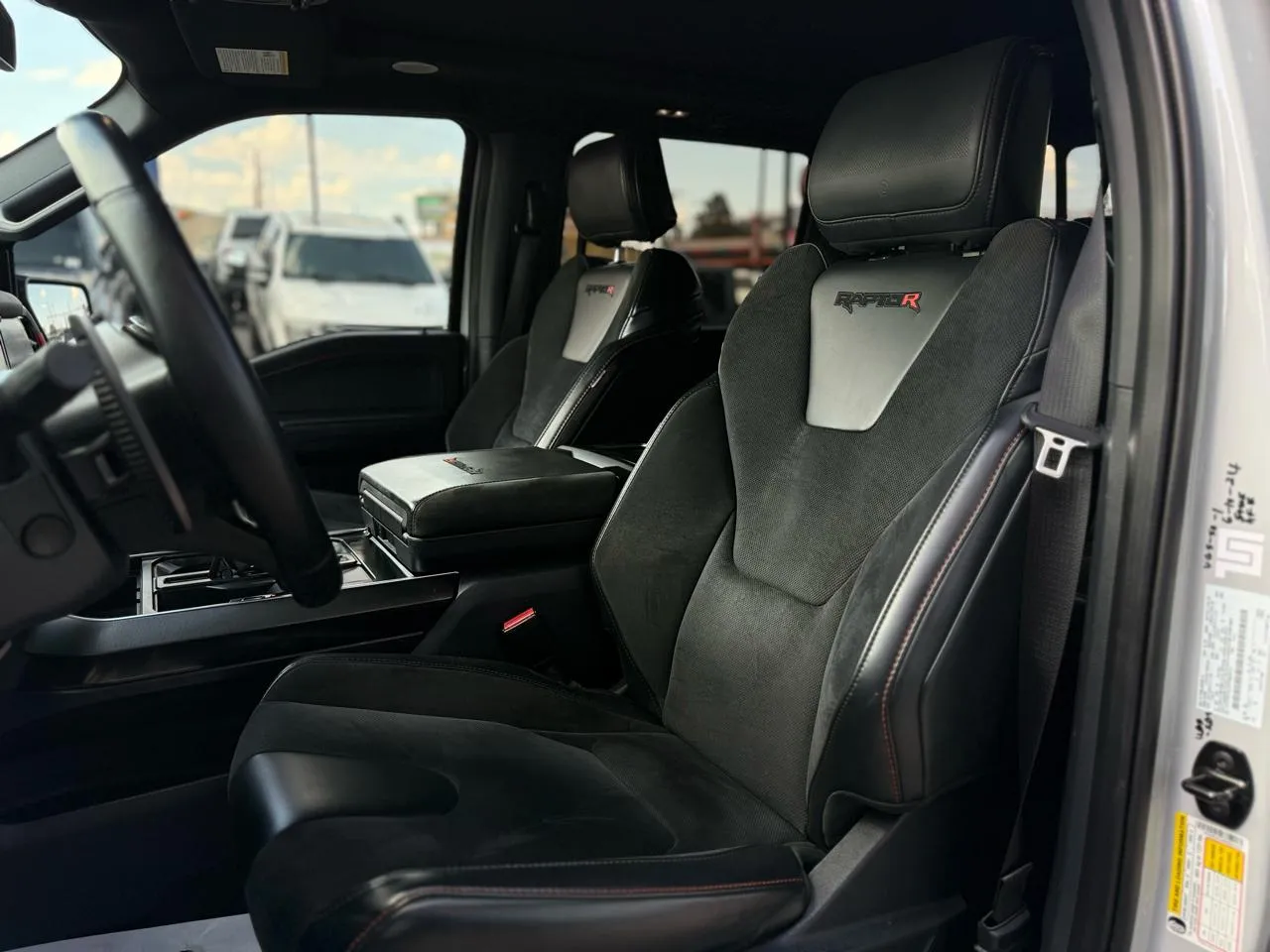 Ford F-150 photo 12