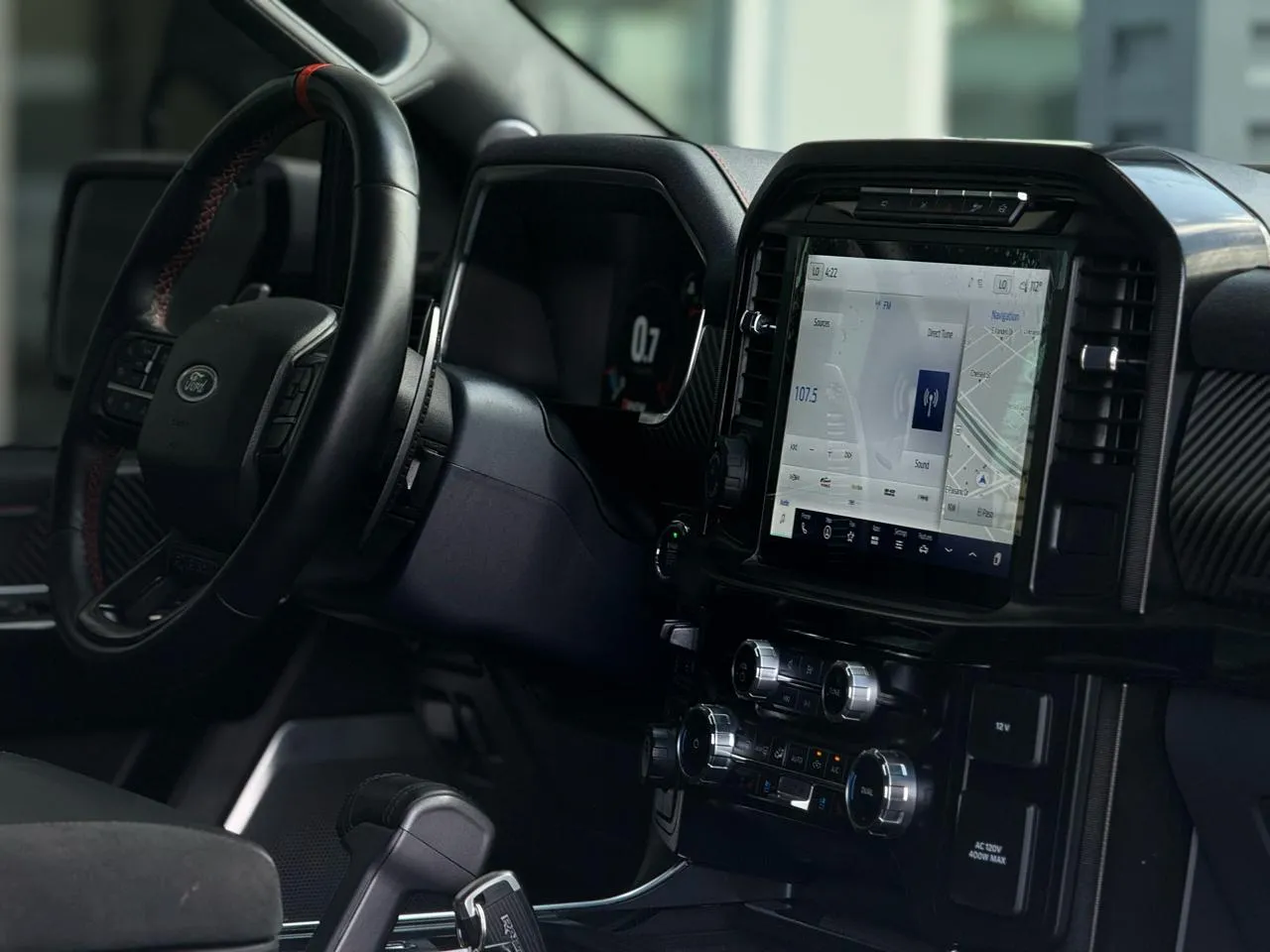 Ford F-150 photo 14